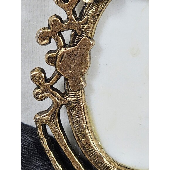 Vintage Goldtone Floral Flower Printed Milk Glass 2.5" Oval Brooch Pin Pendant - Picture 6 of 7